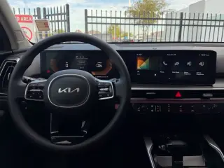 Kia Sorento 2024 LX SUV de 4 puertas