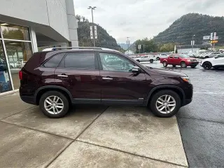 Kia Sorento 2014 AWD LX 4dr SUV