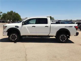 Nissan Titan XD 2024 4x4 PRO-4X 4dr Cabina de Crew 6.6 ft. LB