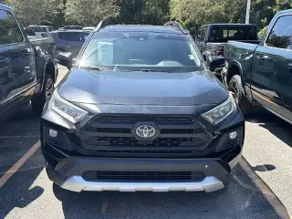 Toyota RAV4 2019 con tracción en las cuatro direcciones Adventure 4dr SUV