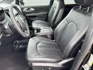 Chrysler Pacifica Híbrido enchufable 2024 S Apariencia 4dr Mini-Van