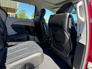 Chrysler Pacifica 2019 Limited 4dr Mini-Van
