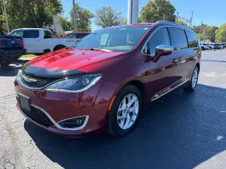 Chrysler Pacifica 2019 Limited 4dr Mini-Van