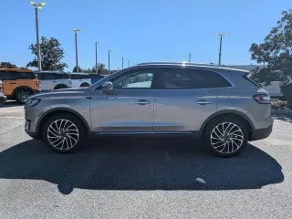 Lincoln Nautilus 2019 Reserve 4dr SUV