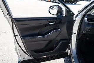 Toyota Highlander 2020 AWD XLE 4dr SUV