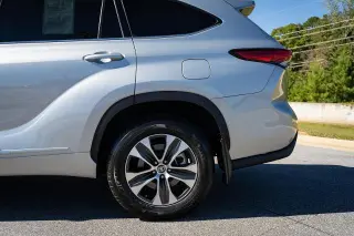 Toyota Highlander 2020 AWD XLE 4dr SUV