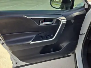 Toyota RAV4 2023 XLE 4dr SUV