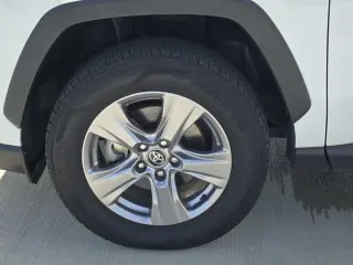 Toyota RAV4 2023 XLE 4dr SUV