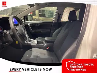 Toyota RAV4 2024 LE 4dr SUV