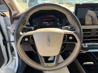 Lincoln Corsair 2023 AWD Reserve 4dr SUV