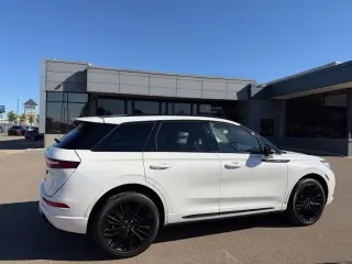 Lincoln Corsair 2023 AWD Reserve 4dr SUV