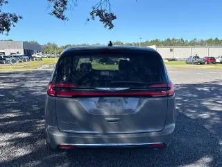 Chrysler Pacifica 2025 Select 4dr Mini-Van