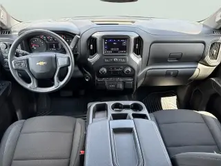 Chevrolet Silverado 1500 2025 4x4 Custom 4dr Crew Cab 5.8 ft. SB