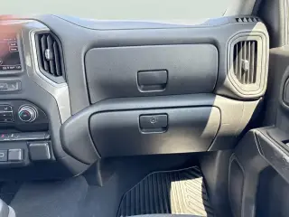 Chevrolet Silverado 1500 2025 4x4 Custom 4dr Crew Cab 5.8 ft. SB