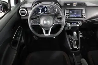 Nissan Versa 2022 SR 4dr Sedán