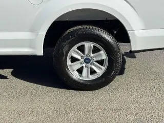 Ford F-150 2018 4x4 XL 4dr SuperCab con cabina de 6.5 pies de largo SB