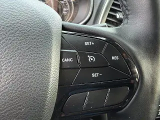 Jeep Cherokee 2019 4x4 Latitude Plus 4dr SUV