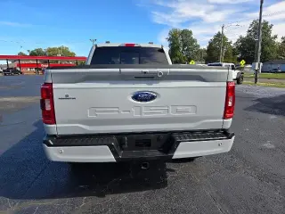Ford F-150 2023 4x4 XLT 4dr SuperCrew 6.5 ft. SB