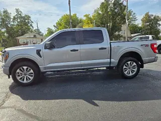 Ford F-150 2023 4x4 XL 4dr SuperCrew 6.5 ft. SB