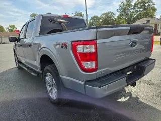 Ford F-150 2023 4x4 XL 4dr SuperCrew 6.5 ft. SB