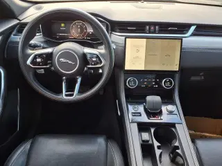 Jaguar F-PACE 2024 AWD P250 R-Dynamic S 4dr SUV