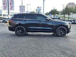 Jaguar F-PACE 2024 AWD P250 R-Dynamic S 4dr SUV