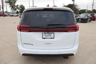 Chrysler Pacifica 2026 Select 4dr Mini-Van