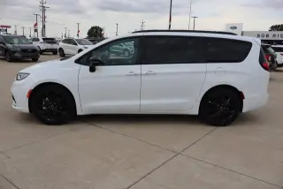Chrysler Pacifica 2026 Select 4dr Mini-Van