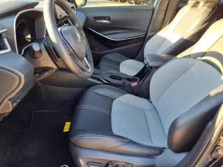 Toyota Corolla Hatchback 2025 XSE 4dr Hatchback
