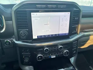Ford F-150 2021 4x4 Lariat 4dr SuperCrew 6.5 ft. SB
