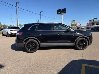 Lincoln Nautilus 2023 AWD Reserve 4dr SUV