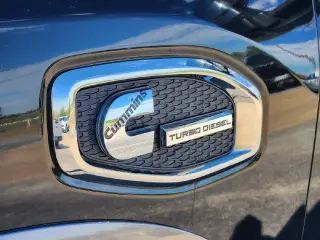 Nissan Titan XD 2018 4x4 Platinum Reserve 4dr Crew Cab (Diesel)