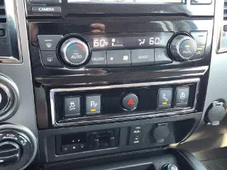 Nissan Titan XD 2018 4x4 Platinum Reserve 4dr Crew Cab (Diesel)