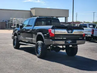 Nissan Titan XD 2018 4x4 Platinum Reserve 4dr Crew Cab (Diesel)