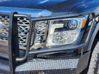 Nissan Titan XD 2018 4x4 Platinum Reserve 4dr Crew Cab (Diesel)