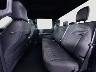 Ford F-150 2023 4x2 XL 4dr SuperCrew 5.5 ft. SB