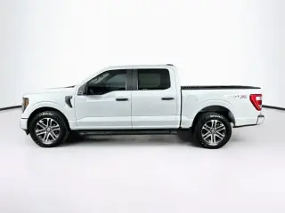 Ford F-150 2023 4x2 XL 4dr SuperCrew 5.5 ft. SB