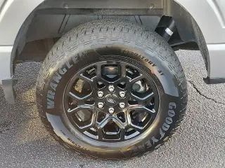 Ford F-150 2026 4x4 STX 4dr SuperCrew 5.5 ft. SB