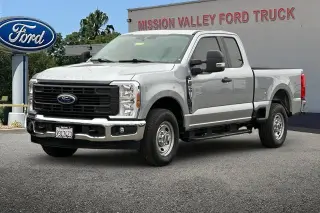Ford F-250 Super Duty 2024 4x2 XL 4dr SuperCab 6.8 ft. SB Pickup