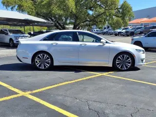 Lincoln MKZ 2019 AWD Reserve II 4dr Sedán