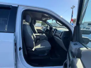 Ford F-350 Super Duty 2019 4x4 XLT 4dr Crew Cab 6.8 ft. SB SRW Pickup
