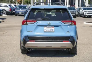 Toyota RAV4 Híbrido 2024 AWD SE 4dr SUV