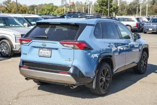 Toyota RAV4 Híbrido 2024 AWD SE 4dr SUV