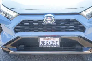 Toyota RAV4 Híbrido 2024 AWD SE 4dr SUV