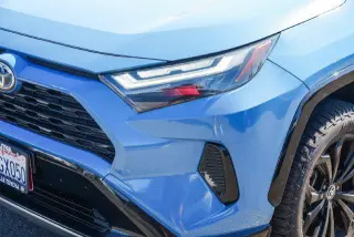 Toyota RAV4 Híbrido 2024 AWD SE 4dr SUV