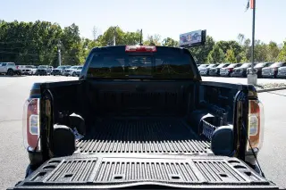 GMC Canyon 2022 4x2 Elevation 4 puertas Crew Cab SB 5 pies