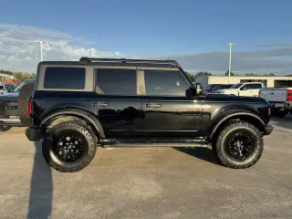 Ford Bronco 2023 4x4 Base Advanced 4dr SUV
