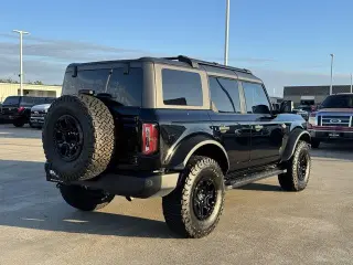 Ford Bronco 2023 4x4 Base Advanced 4dr SUV