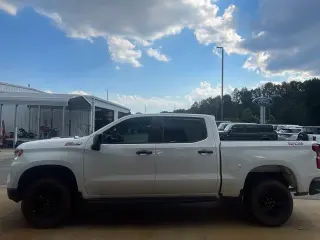 Chevrolet Silverado 1500 2023 4x4 LT Trail Boss 4dr Crew Cab 5.8 ft. SB
