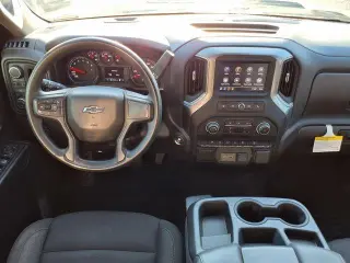 Chevrolet Silverado 1500 2024 4x4 Custom Trail Boss 4dr Crew Cab 5.8 ft. SB